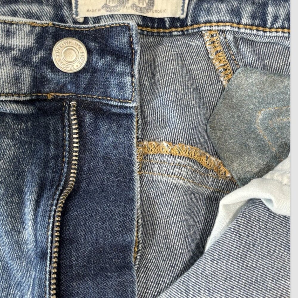 Free People We The Free Thunderbird Flare Jeans Lightening Bolt SIZE 35 X 26 HEM - Picture 8 of 11